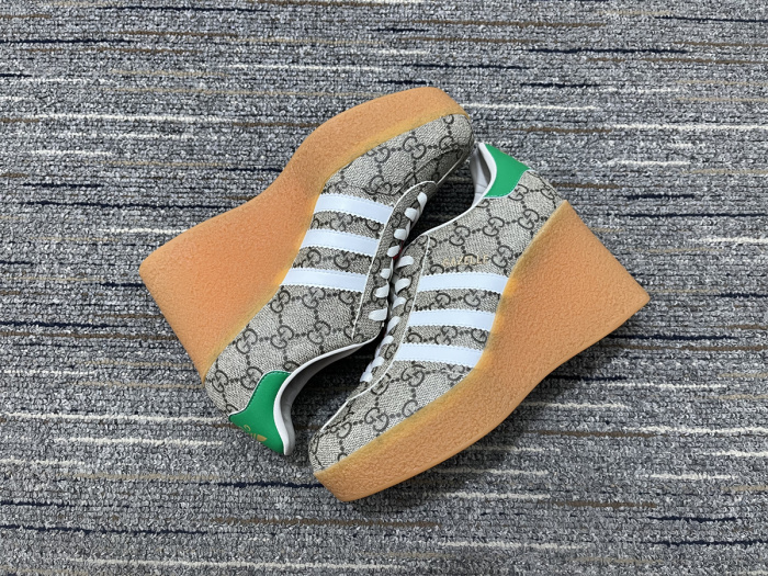 Women  G*ucci Top Sandals