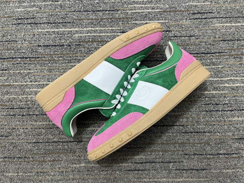 Men Women 𝑉*𝐴𝐿𝐸𝑁𝑇𝐼𝑁𝑂 Top Sneakers