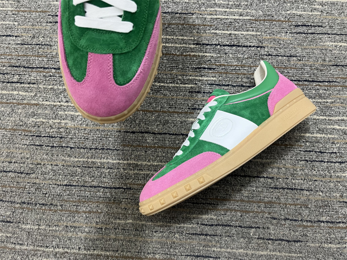 Men Women 𝑉*𝐴𝐿𝐸𝑁𝑇𝐼𝑁𝑂 Top Sneakers