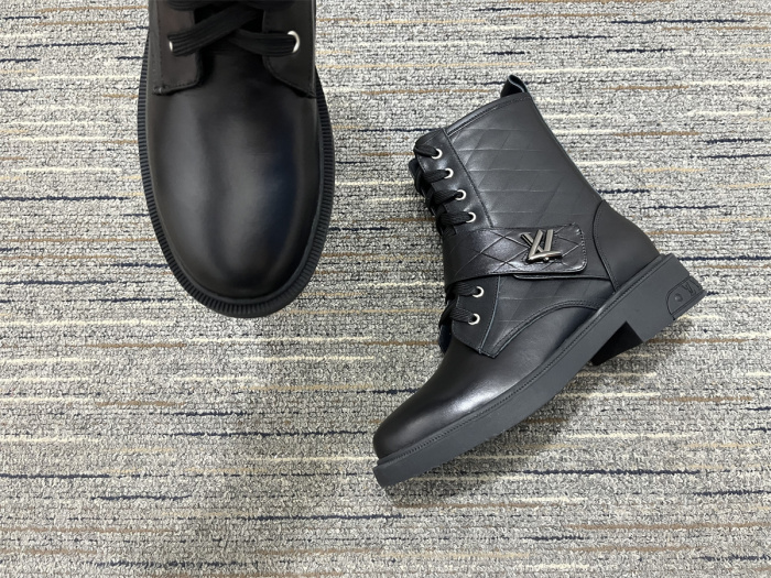 Women L*ouis V*uitton Top Quality Boot