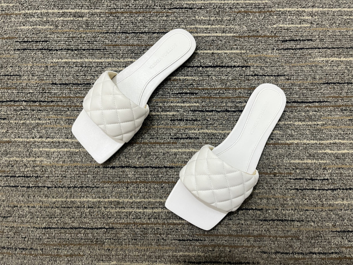 Women B*ottega Top Sandals
