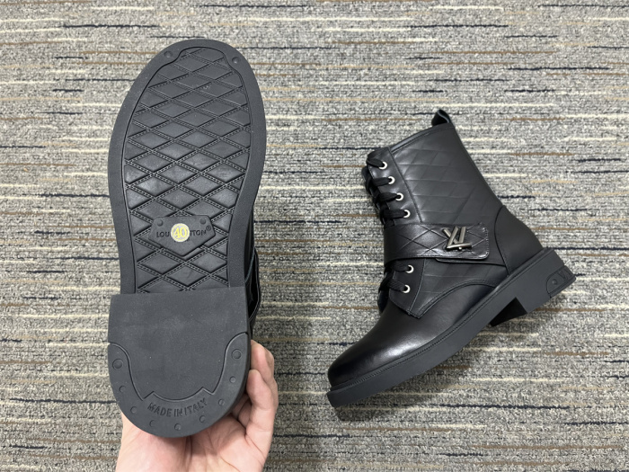 Women L*ouis V*uitton Top Quality Boot