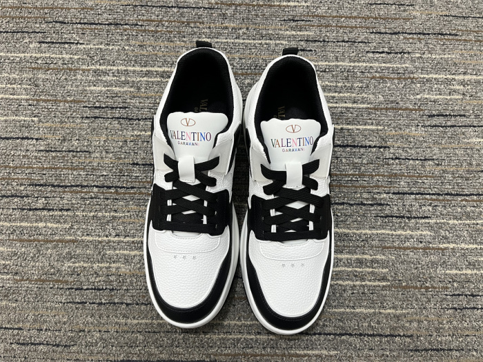 Men Women 𝑉*𝐴𝐿𝐸𝑁𝑇𝐼𝑁𝑂 Top Sneakers