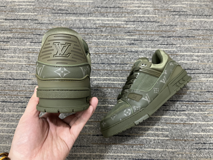 Men L*ouis V*uitton Top Sneakers