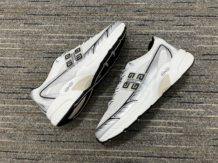 Men  G*venchy Top Quality Sneakers