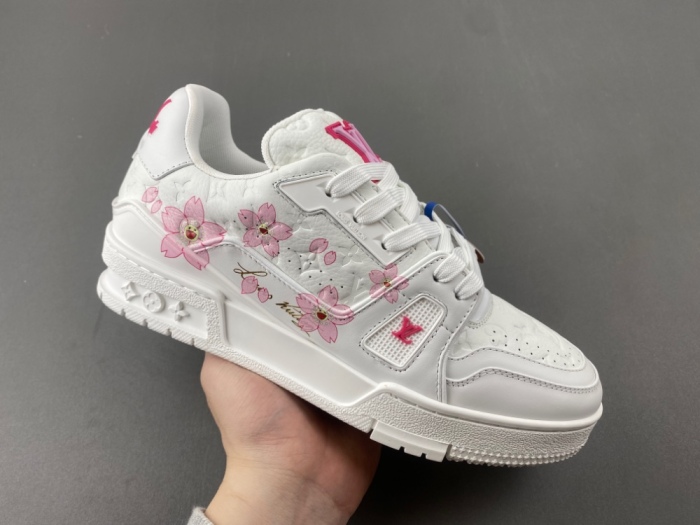 Women  L*ouis V*uitton Top Quality Sneakers