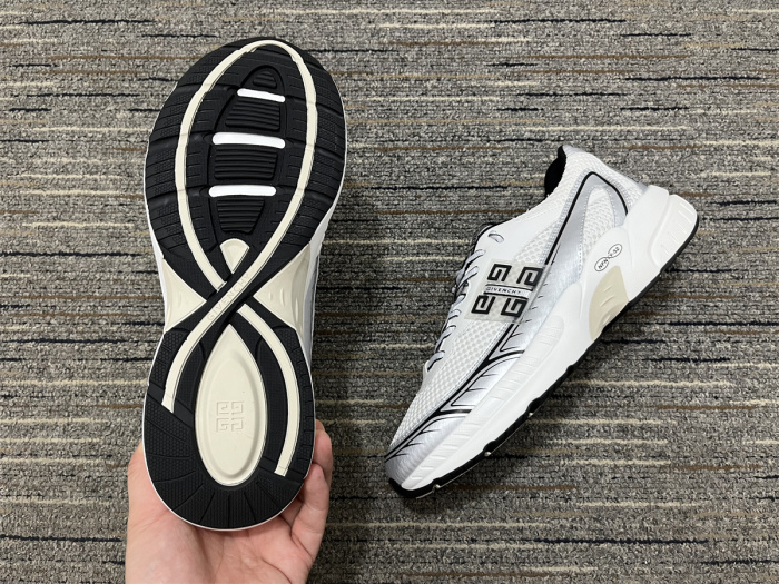 Men  G*venchy Top Quality Sneakers