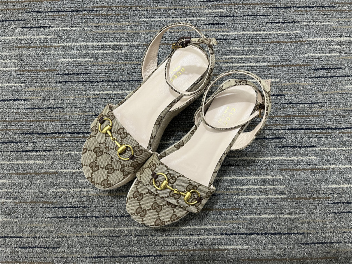 Women  G*ucci Top Sandals