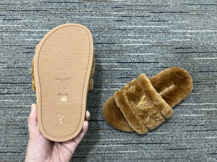 Women L*ouis V*uitton Top Quality Sandals