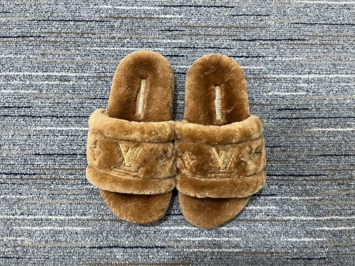 Women L*ouis V*uitton Top Quality Sandals