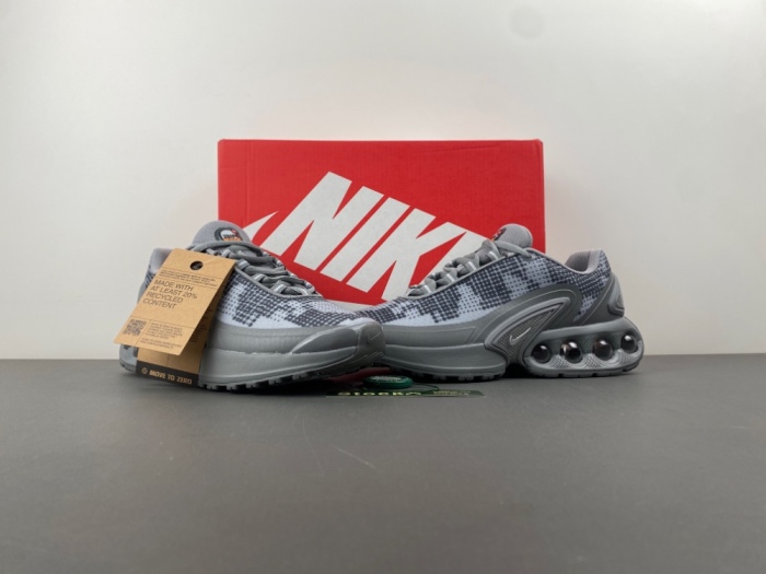 N*ike A*ir M*ax Dn    IB3078-001