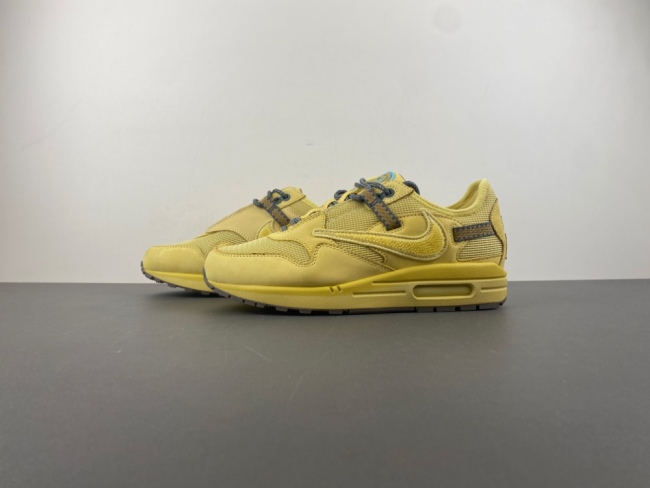 T*ravis S*cott X N*ike A*ir M*ax 1 'Wheat'  DO9392-700
