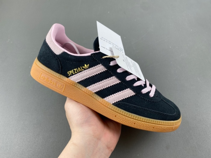 a*didas  HANDBALL SPEZIAL  IE5897