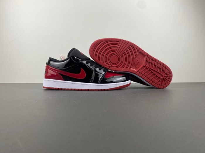 A*ir Jor*dan   1 Low  553558-063