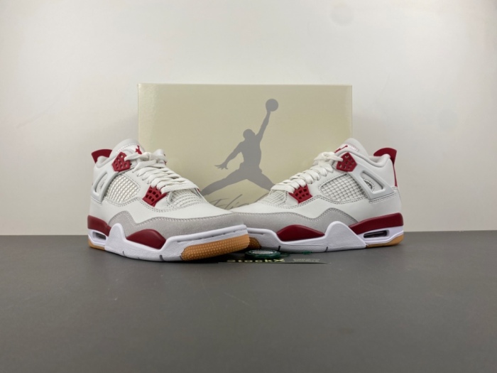 Women N*ike S*B x A*ir J*ordan 4 Retro SP 'Varsity Red' SB  DR5415-106