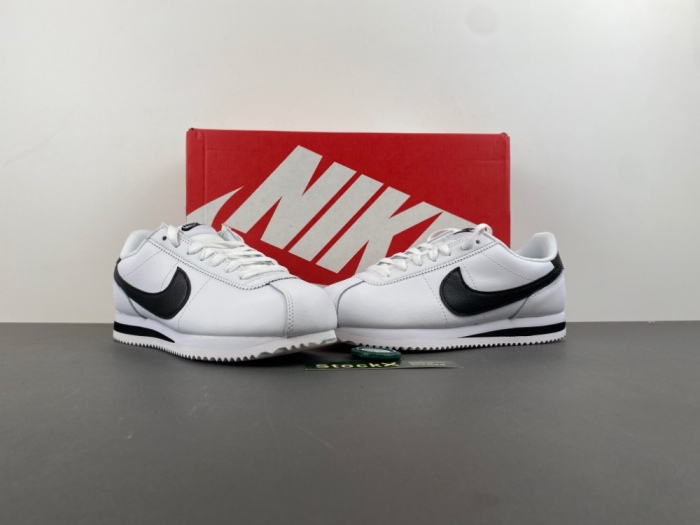 N*ike  C*ortez 2024  DM4044-105