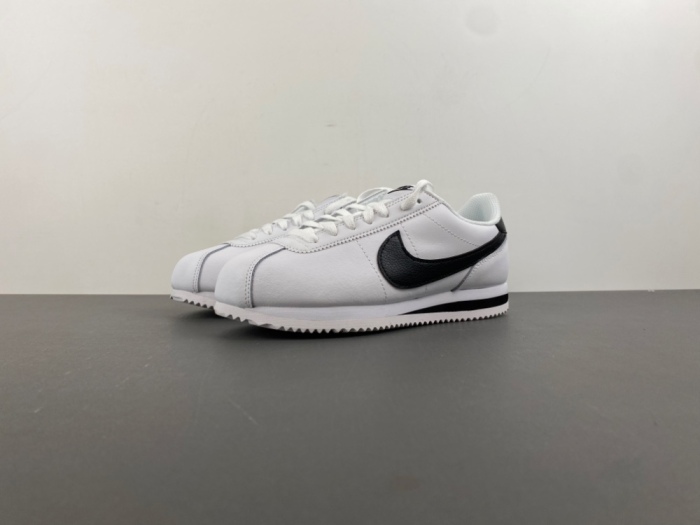 N*ike  C*ortez 2024  DM4044-105