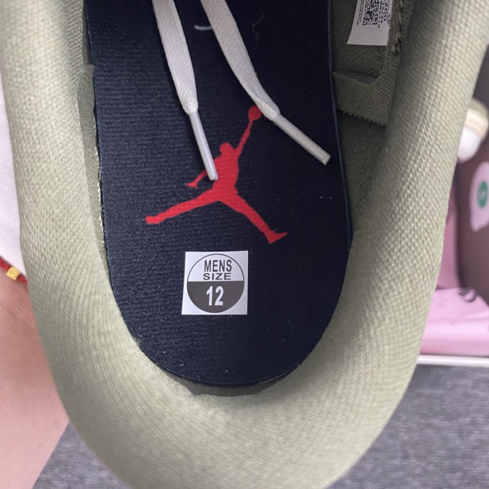 T*ravis S*cott x Air Jordan 1 Low  DM7866-200