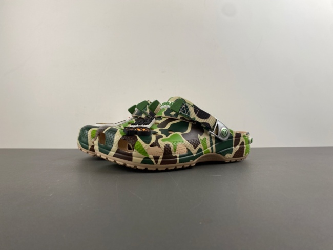Men Women B*ape x Crocs Classic Clog