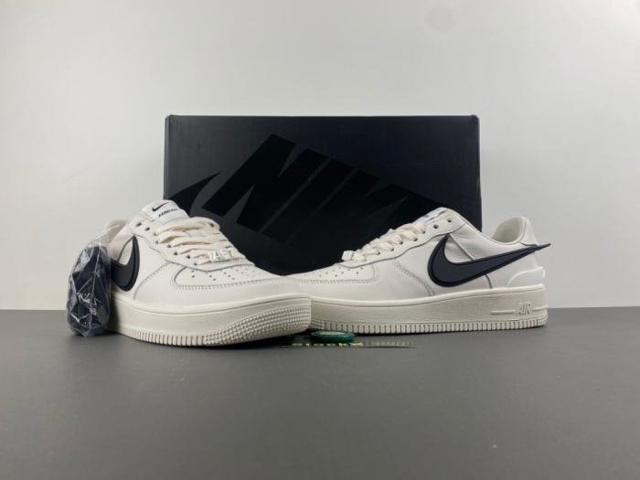 A*MBUSH x N*ike A*ir F*orce 1 Low  DV3464-002