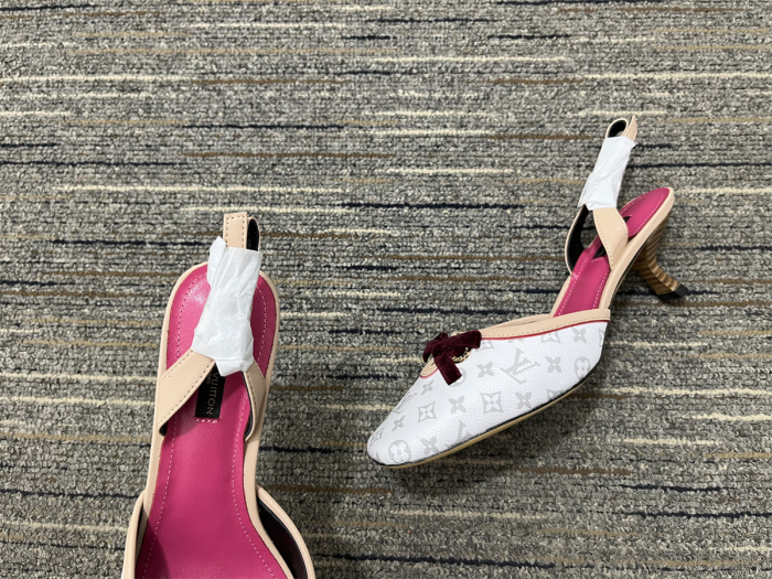 Women L*ouis V*uitton Top Quality Sandals