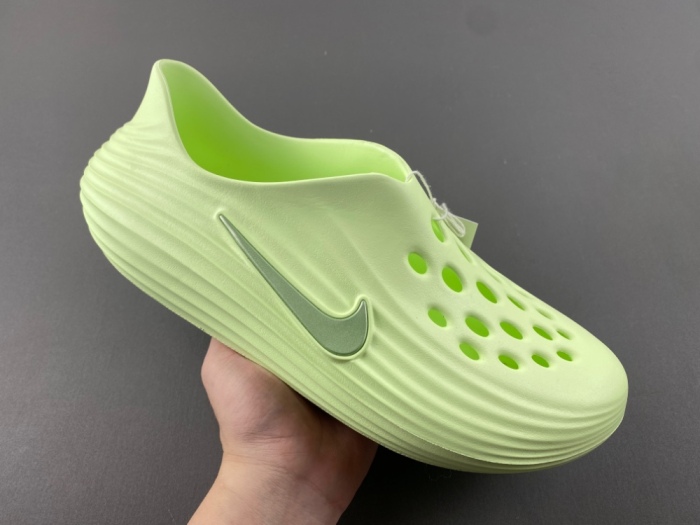 N*ike  R*eact X R*ejuven8    HV5060-700