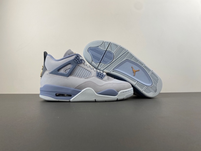 Air Jordan 4 UNC Tar Heels PE  HV9204-407