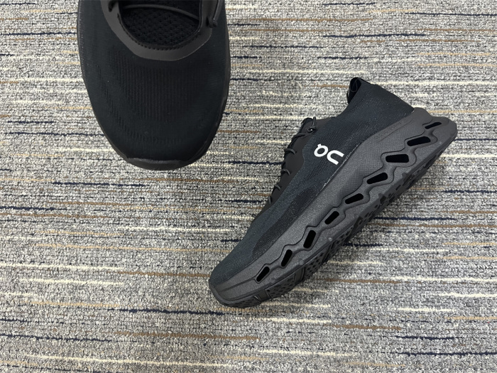 L*oewe Top Sneaker