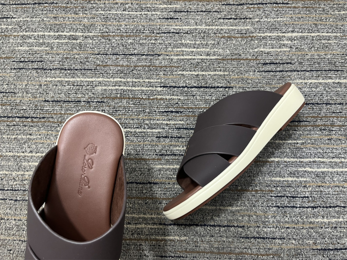 Women L*oro P*iana Top Slippers