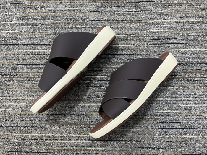 Women L*oro P*iana Top Slippers