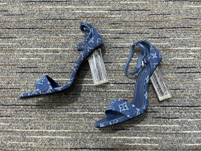 Women L*ouis V*uitton Top Quality Sandals