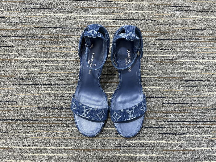 Women L*ouis V*uitton Top Quality Sandals