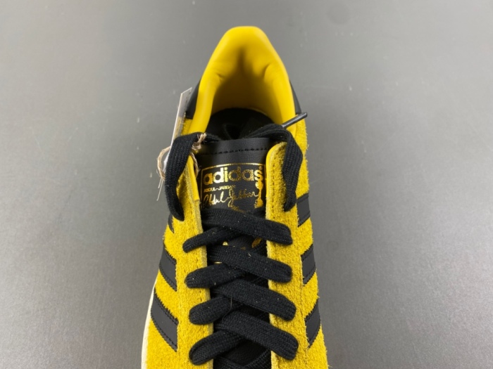 B*ruce Lee x a*didas Jabbar Low JR1597