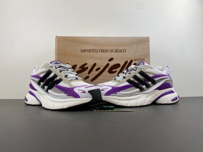 P*harrell x a*didas A*distar Jellyfish  JP9268