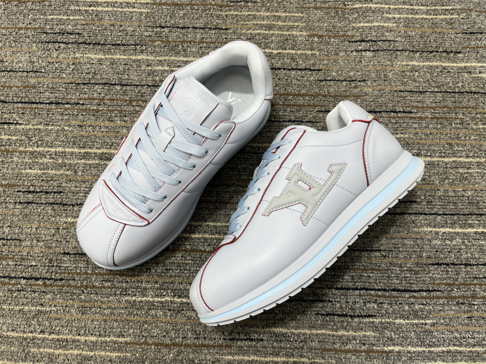 Men  L*ouis V*uitton Top Sneakers