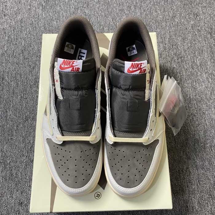 T*ravis S*cott x Air Jordan 1 Low OG DM7866-162