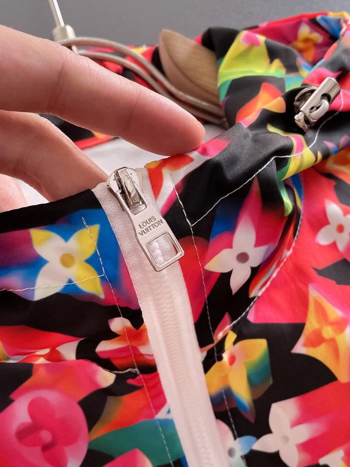 L*ouis V*uitton Top Quality