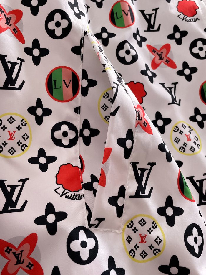 L*ouis V*uitton Top Quality