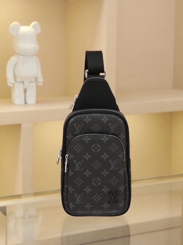 L*ouis V*uitton Top Bag 33×16×5.7cm