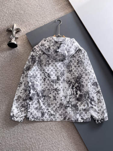 L*ouis V*uitton Top Quality