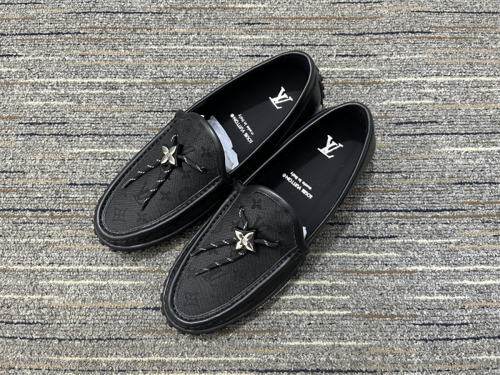 Men  L*ouis V*uitton Top Quality Sneakers