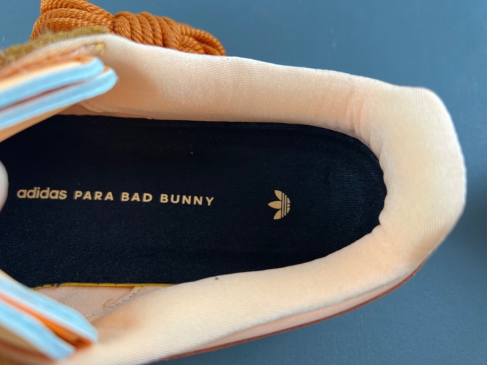 B*ad B*unny x a*didas originals G*AZELLE INDOO  Js5050