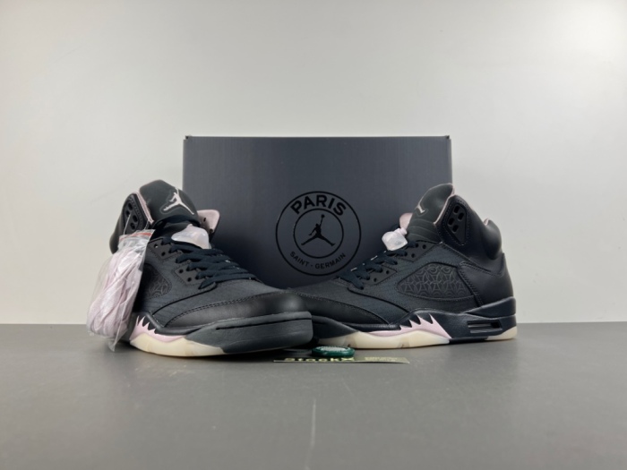 PSG x A*ir J*ordan 5 “Off Noir”  HQ3004-001