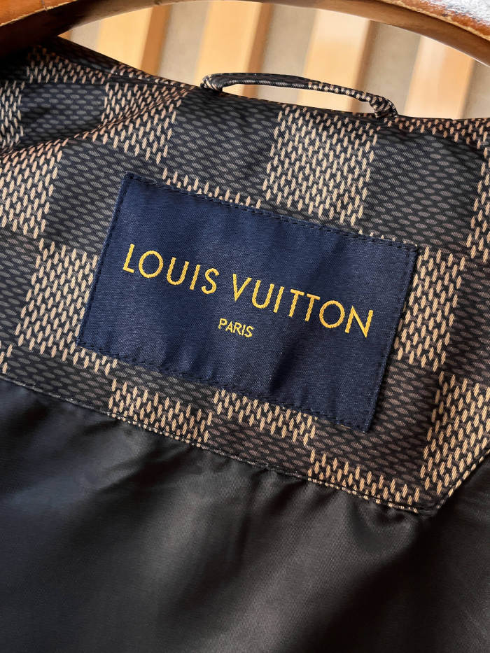 L*ouis V*uitton Top Quality