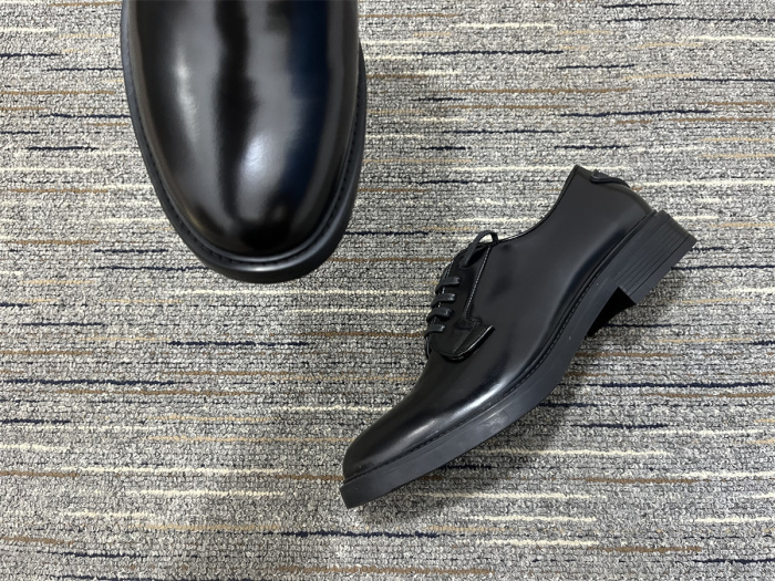 Men  P*rada Top Sneaker