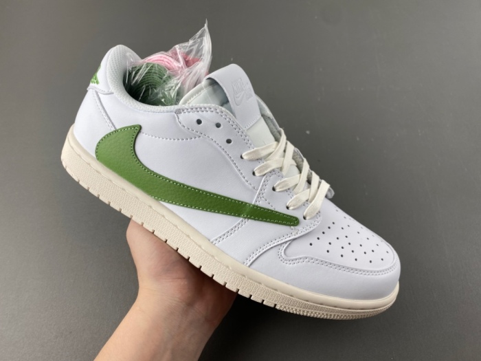 T*ravis S*cott x A*ir J*ordan 1 Low  DM7866-956