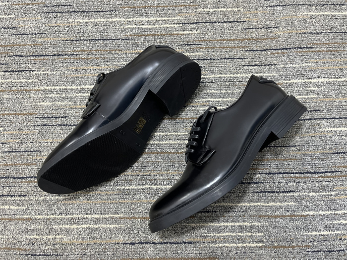 Men  P*rada Top Sneaker