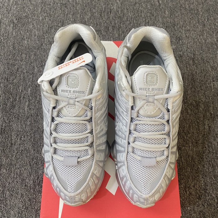 N*ike SHOX TL  AR3566 002