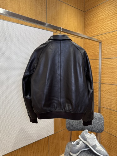 L*ouis V*uitton Top Quality