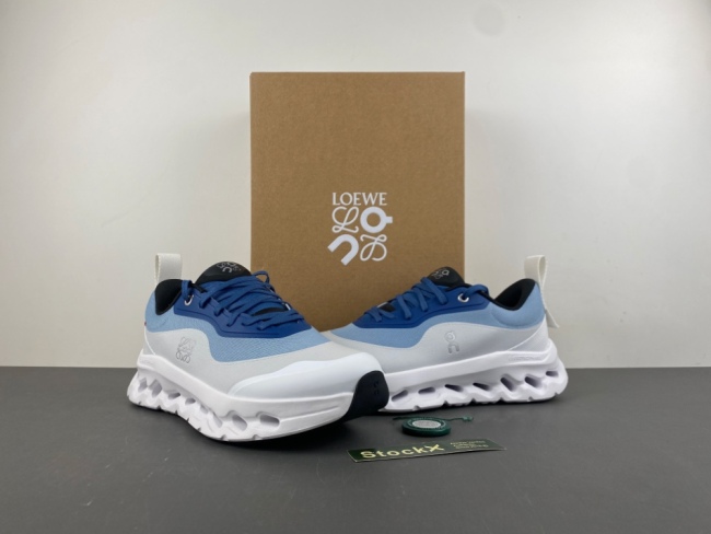 L*oewe Top Sneaker
